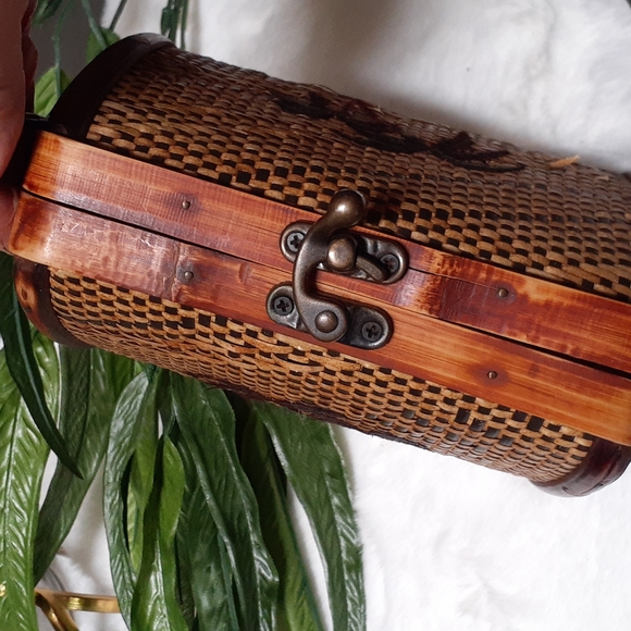 Crossbody bag - Picture 3 of 5